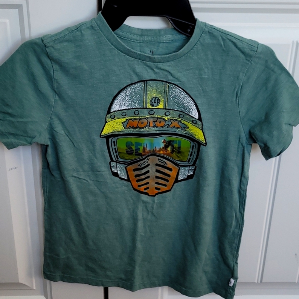 Gap Tee